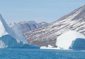La fonte de plus en plus rapide des glaces du Groenland inquiète les scientifiques. DR