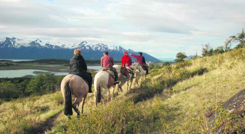 Randonnée équestre en Patagonie.