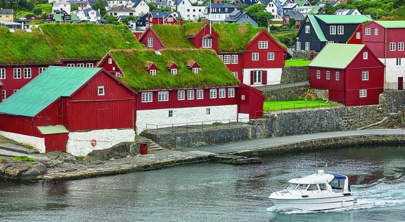 Tórshavn, sur l’île de Streymoy, est la capitale des îles Féroé. 123RF