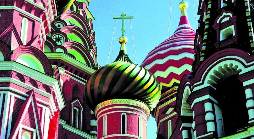 Les clochers à bulbe sont caractéristiques de l’architecture religieuse russe.
